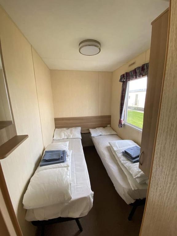 8 Berth Caravan Pg30 Chapel St. Leonards Extérieur photo