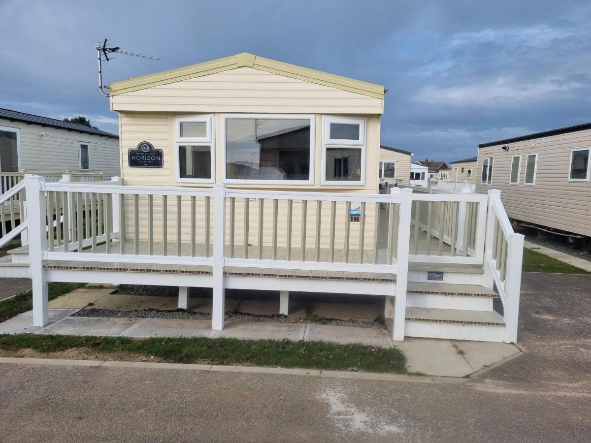 8 Berth Caravan Pg30 Chapel St. Leonards Extérieur photo